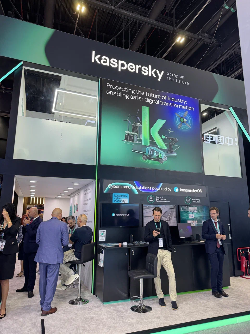 GITEX Global 2025: Dell, Huawei, Cisco, Kaspersky и что еще мы увидели на стендах участников - 25